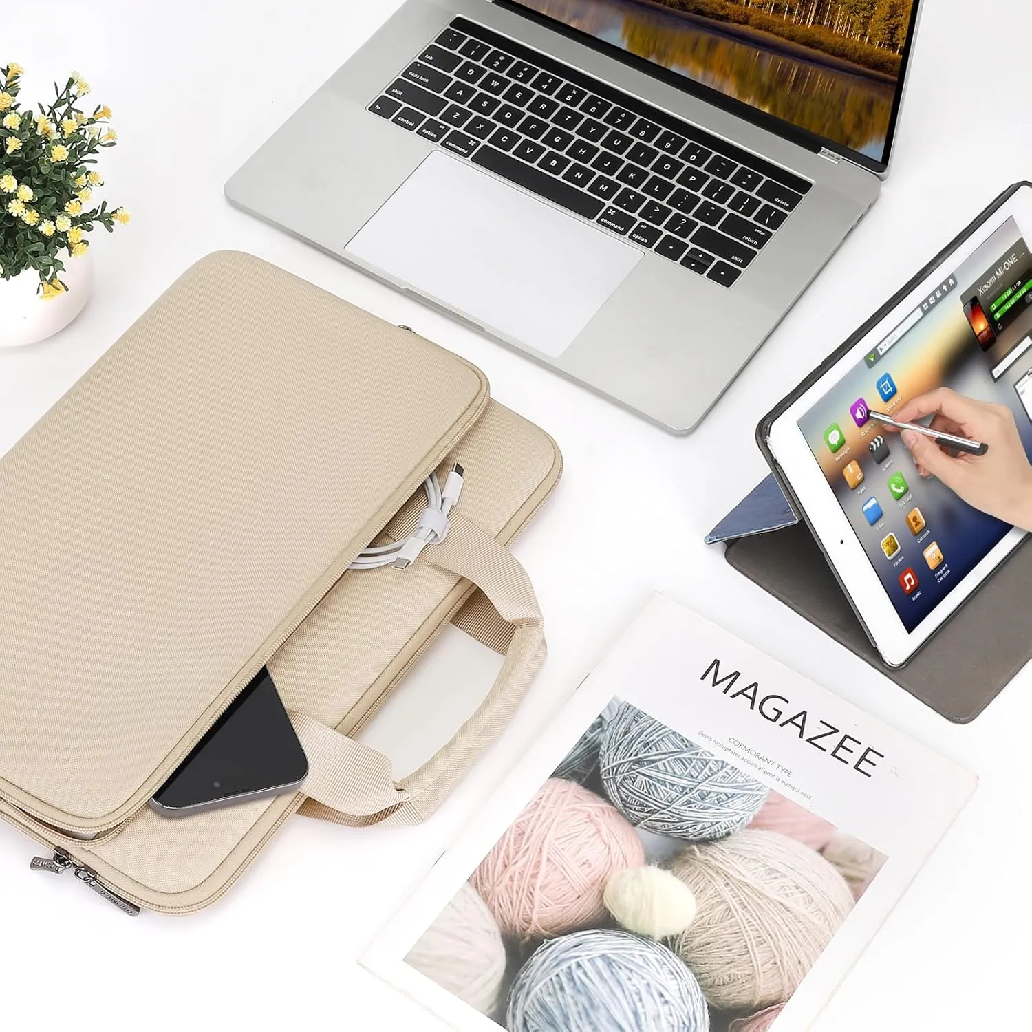 DOMISO 15.6 inch Laptop Sleeve Bag Water-Resistant Carrying Case with Handle for Yoga 720 IdeaPad S510 320 ThinkPad T570 E575/Dell XPS 15/HP Envy Pavilion/15.6" Notebooks,Beige