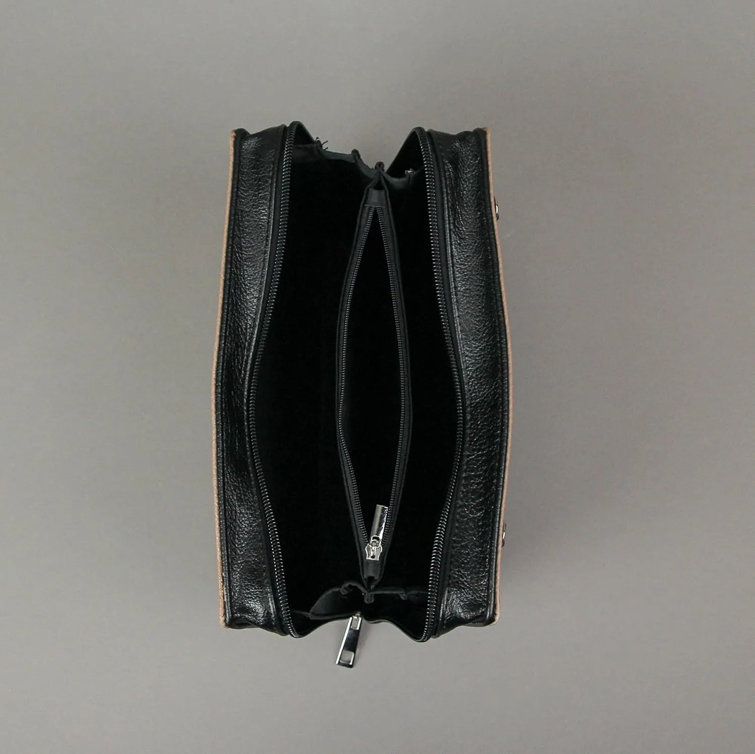 Elegant Literary Novelty Clutch Purse Collection: Book-Shaped Handbags with Crossbody and Wrist Strap Options