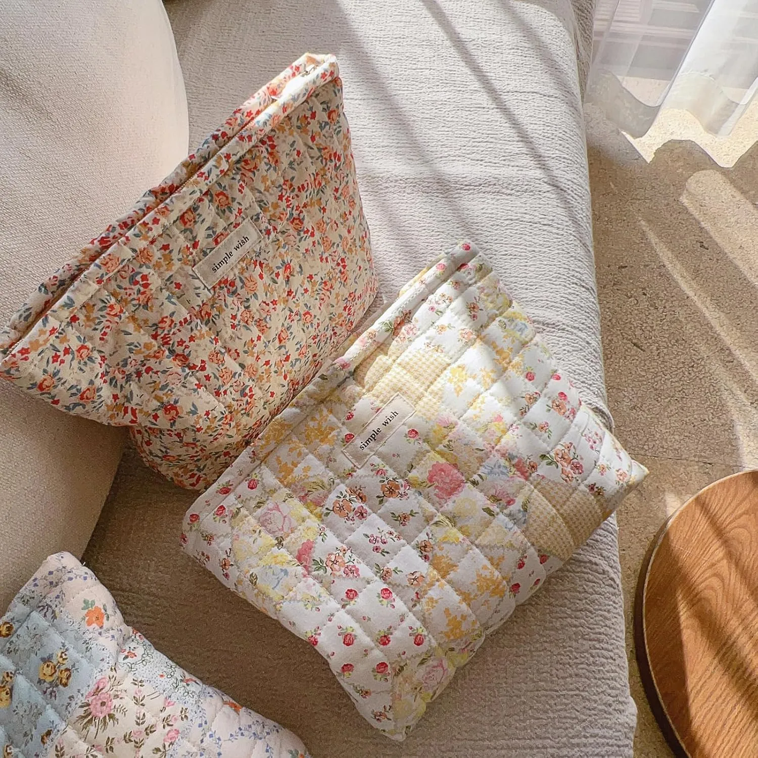 Floral Makeup Bag Large Cotton Quilted Cosmetic Makeup Bag Organizer, Aesthetic Portable Pouch Purse Toiletry Bag for Women Girls Travel accessories (Beige Floral-L)