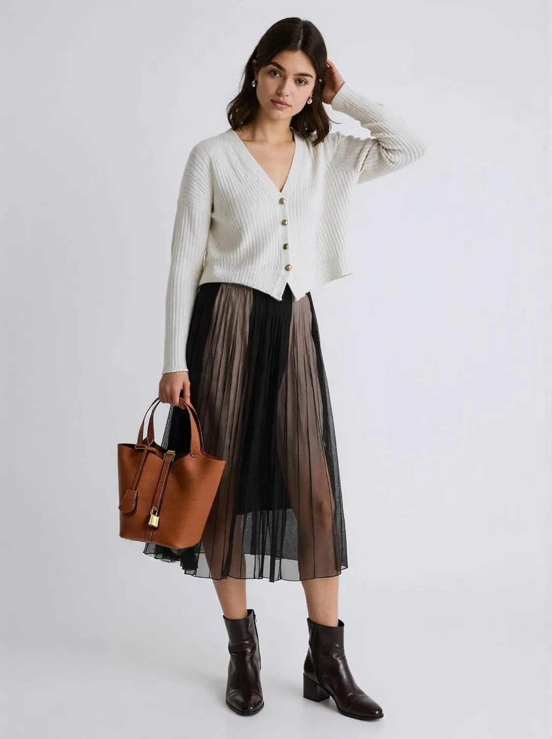 Genuine Leather Bucket Bag with Lock Closure, Vegetable Basket, Stylish and Versatile Shoulder bag, Spacious Tote Bag