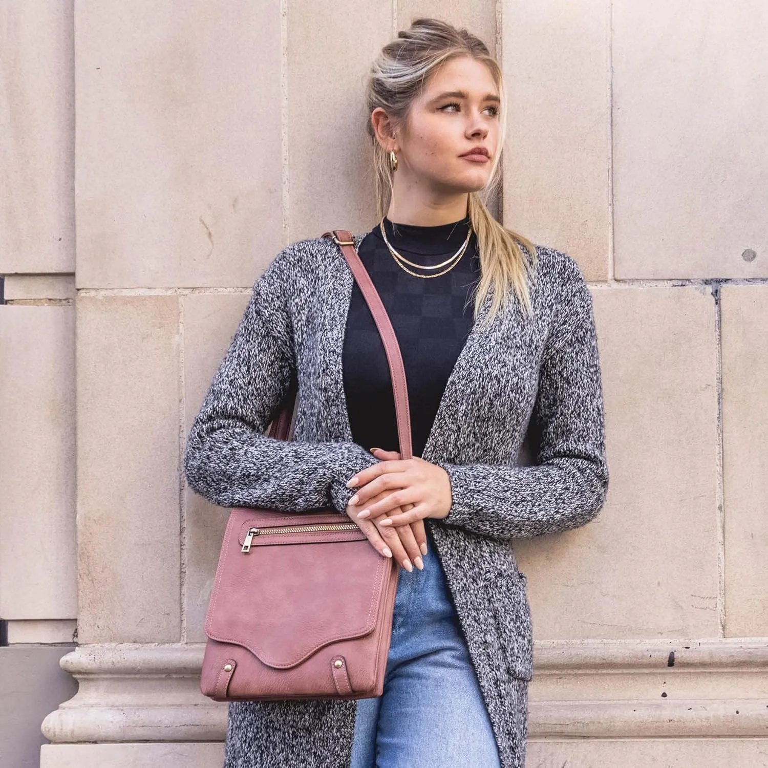 JESSIE & JAMES Cheyanne Concealed Carry Crossbody Bag with Lock and Key