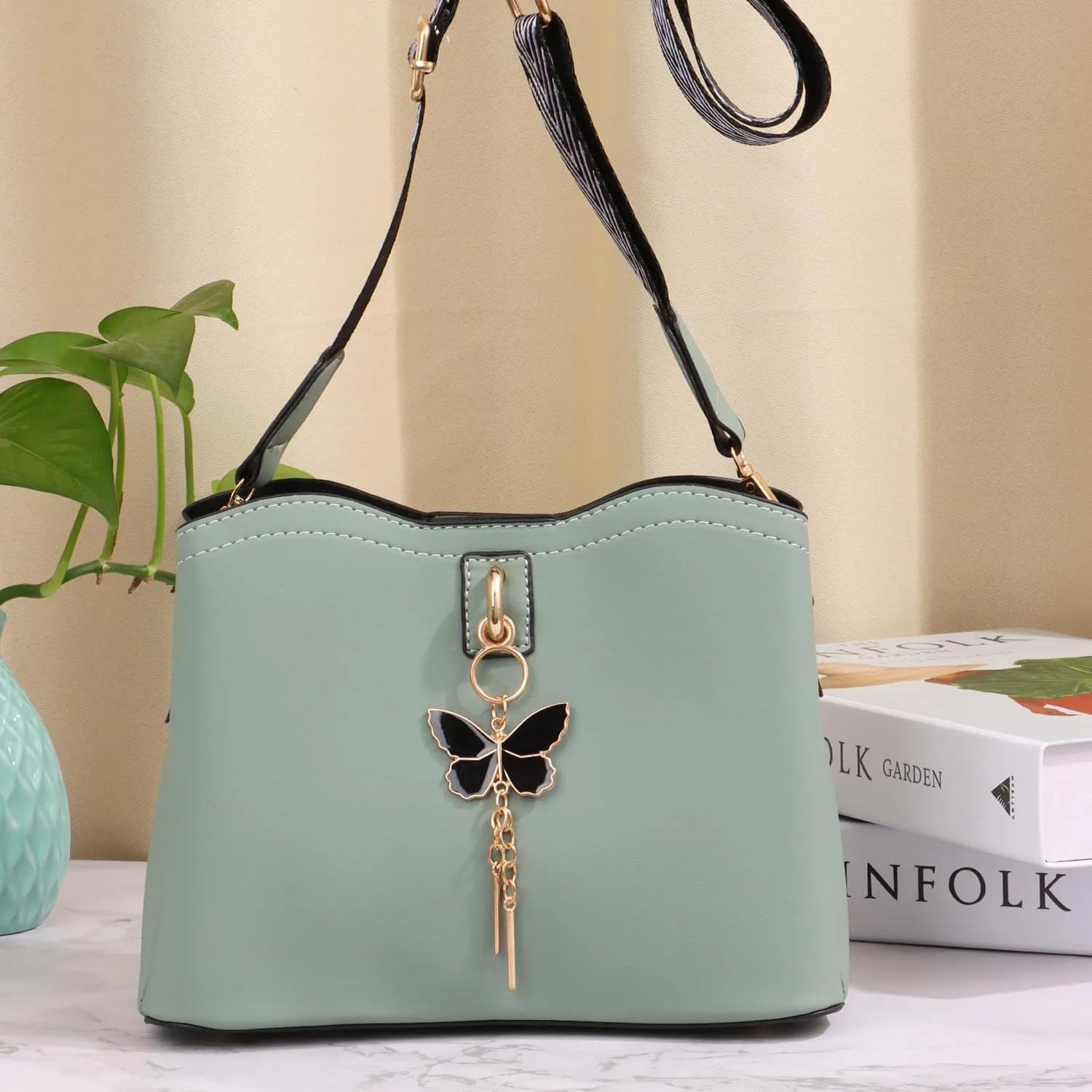 Oweisong Leather Butterfly Purse for Women Small Trendy Crossbody Shoulder Bag Ladies Fashion Cute White Handbags