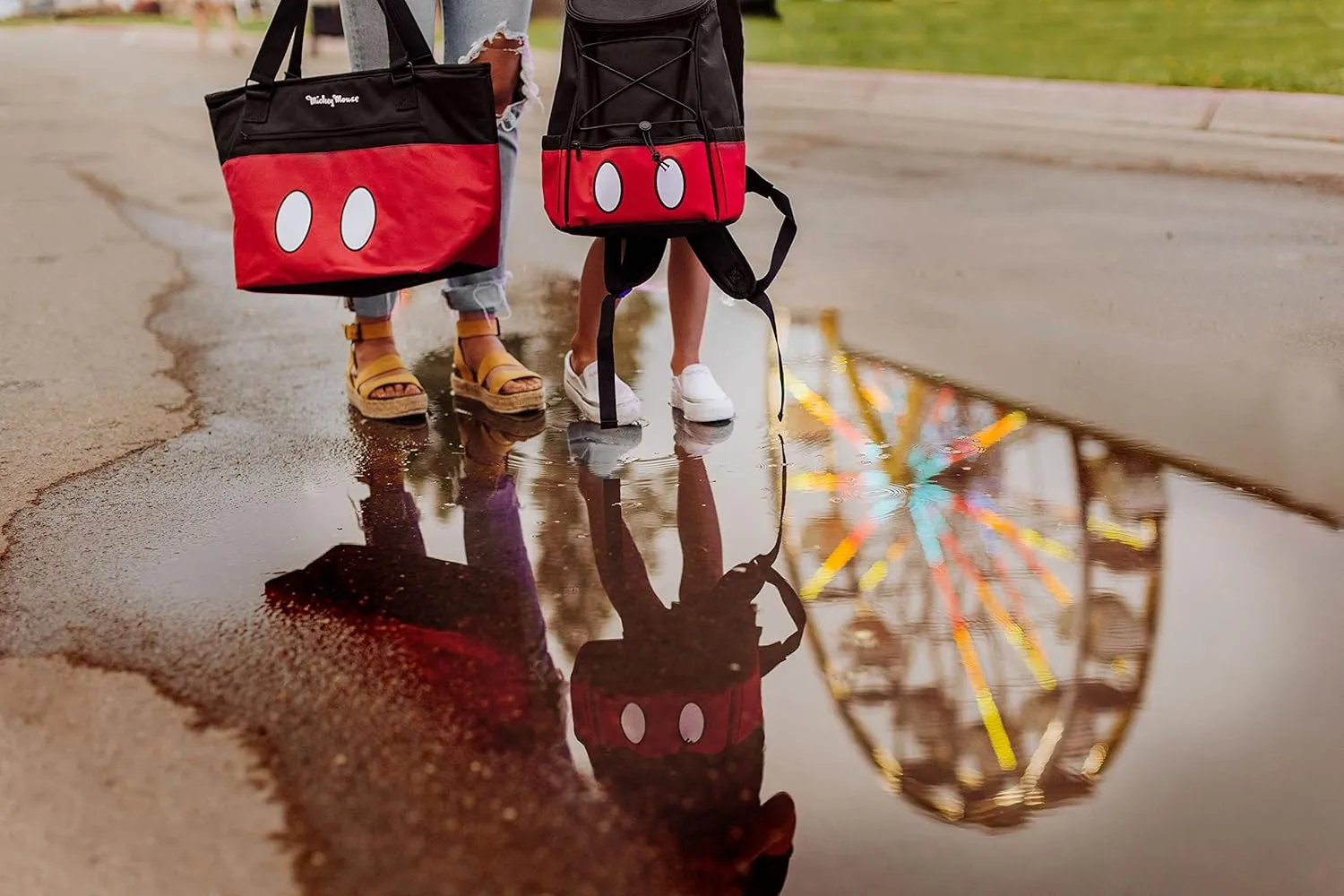 PICNIC TIME Disney Mickey Mouse Topanga Tote Cooler Bag, Soft Cooler Bag, Picnic Cooler