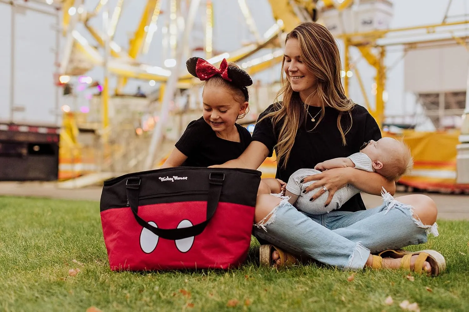 PICNIC TIME Disney Mickey Mouse Topanga Tote Cooler Bag, Soft Cooler Bag, Picnic Cooler