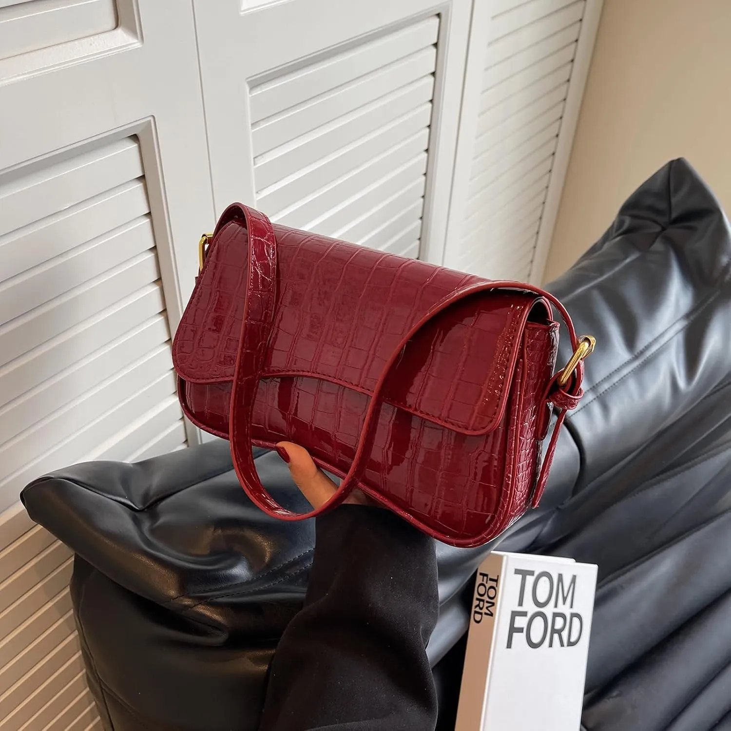 Shoulder Bag for Women Trendy Purse PU Leather Hobo Handbags Clutch Saddle Bag with 2 Removable Stra