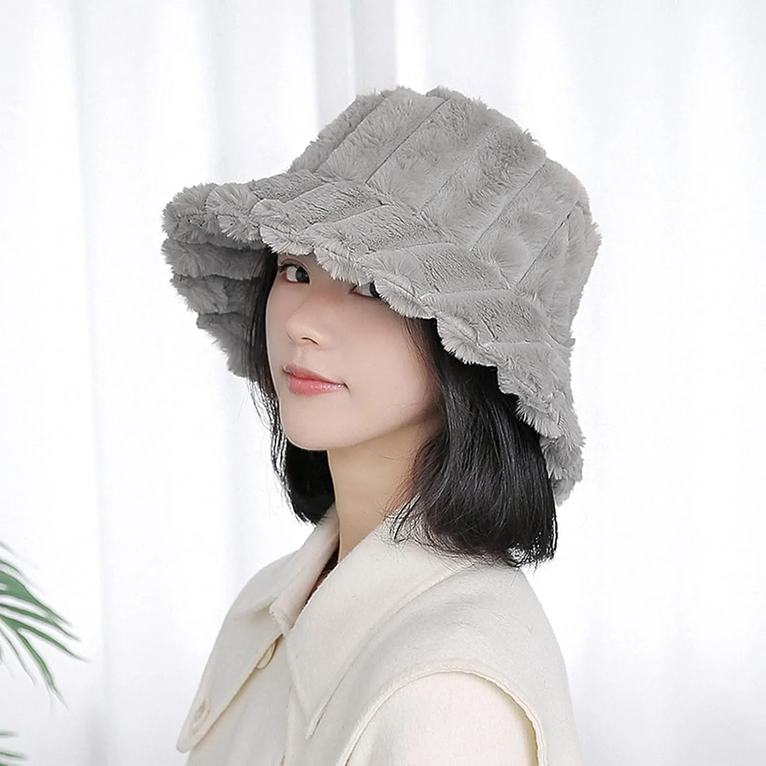 Women Furry Bucket Hat Faux Fur Warm Winter Hat Soft Fuzzy Cloche Hats Windproof Outdoor Casual Hats Plush Fisherman Cap Grey